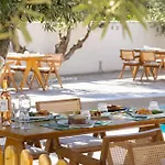 Eneos Boutique Residences - Poolside & Garden Retreats Koróni