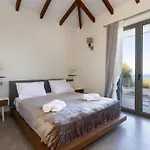 Hotel Eneos Boutique Residences - Poolside & Garden Retreats Koróni