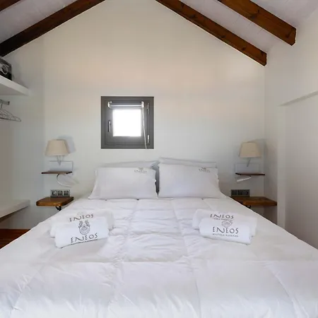 Hotel Eneos Boutique Residences - Poolside & Garden Retreats Koróni