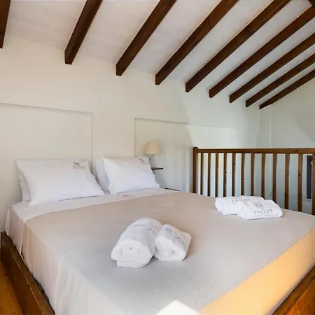 Eneos Boutique Residences - Poolside & Garden Retreats Hotel Koróni