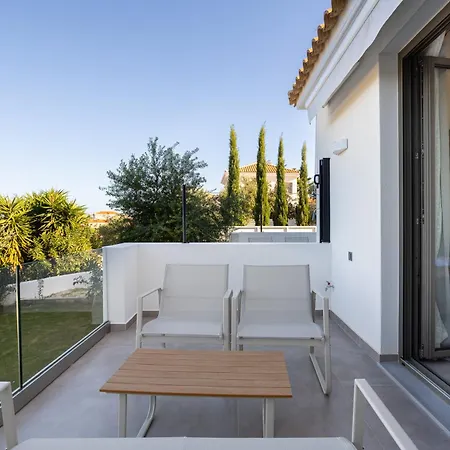 Hotel Eneos Boutique Residences - Poolside & Garden Retreats Koróni
