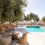 Eneos Boutique Residences - Poolside & Garden Retreats Szálloda Koróni