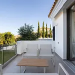 Szálloda Eneos Boutique Residences - Poolside & Garden Retreats Koróni