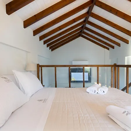 Ξενοδοχείο Eneos Boutique Residences - Poolside & Garden Retreats *