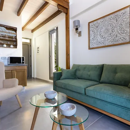 Ξενοδοχείο Eneos Boutique Residences - Poolside & Garden Retreats Koróni