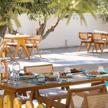 Eneos Boutique Residences - Poolside & Garden Retreats Koróni