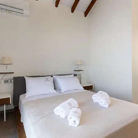 Eneos Boutique Residences - Poolside & Garden Retreats