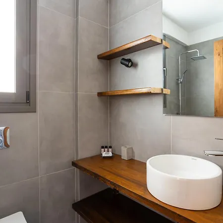 Eneos Boutique Residences - Poolside & Garden Retreats Hotel *