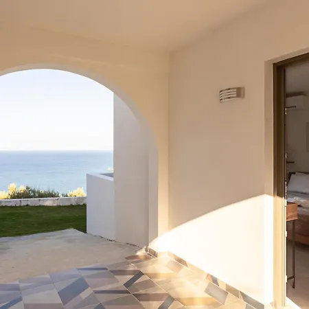 Hotel Eneos Boutique Residences - Poolside & Garden Retreats Koróni