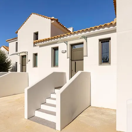 Eneos Boutique Residences - Poolside & Garden Retreats