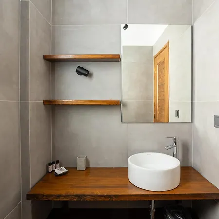 Hotel Eneos Boutique Residences - Poolside & Garden Retreats