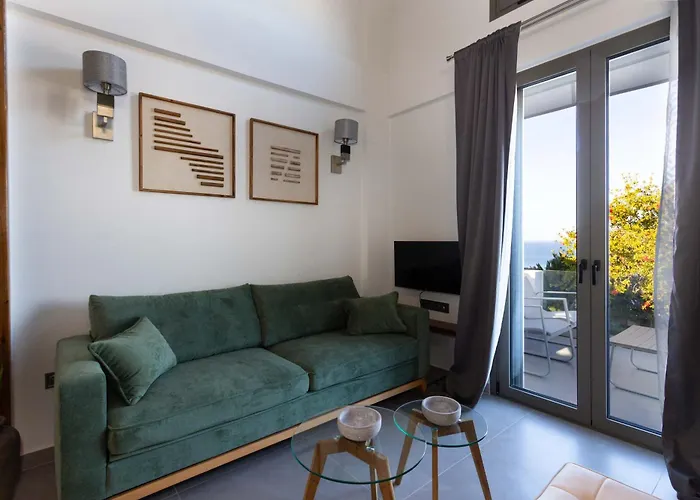 Hotel Eneos Boutique Residences - Poolside & Garden Retreats