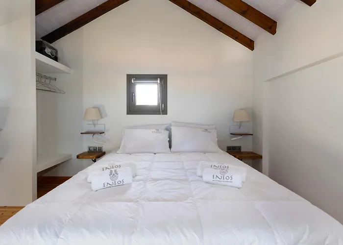 Hotel Eneos Boutique Residences - Poolside & Garden Retreats Koroni (Messinia)