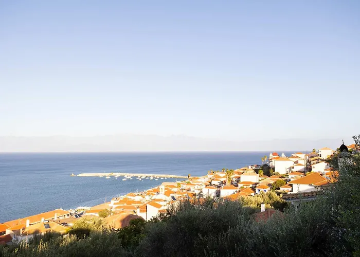 Eneos Boutique Residences - Poolside & Garden Retreats * Koroni (Messinia)