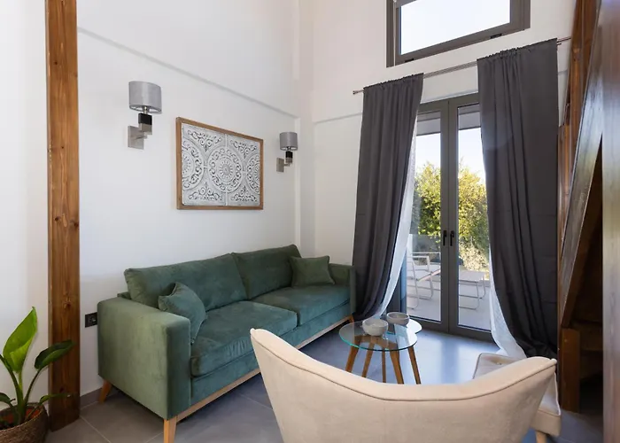 Eneos Boutique Residences - Poolside & Garden Retreats Hotel *