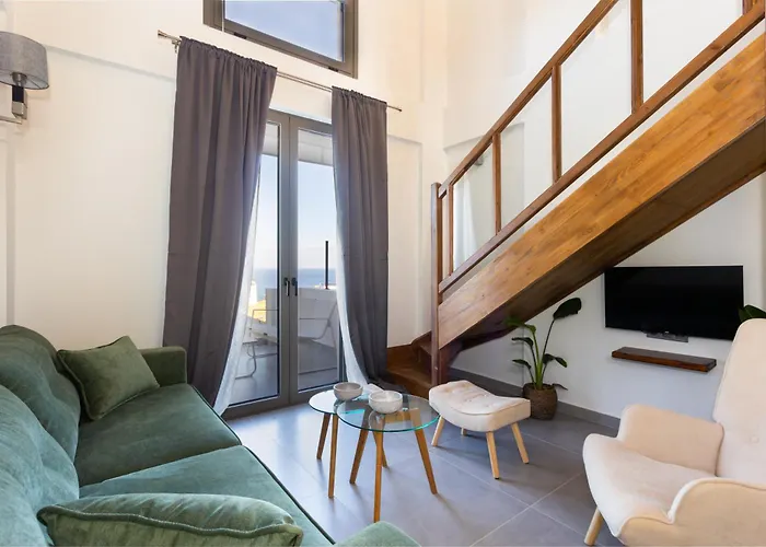 Eneos Boutique Residences - Poolside & Garden Retreats *