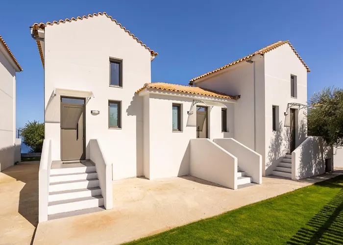 Hotel Eneos Boutique Residences - Poolside & Garden Retreats *