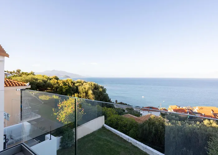 Hotel Eneos Boutique Residences - Poolside & Garden Retreats *