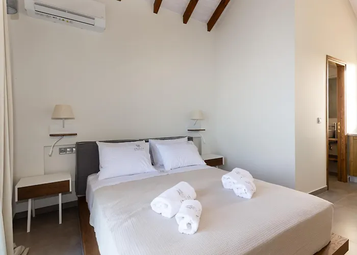 Eneos Boutique Residences - Poolside & Garden Retreats