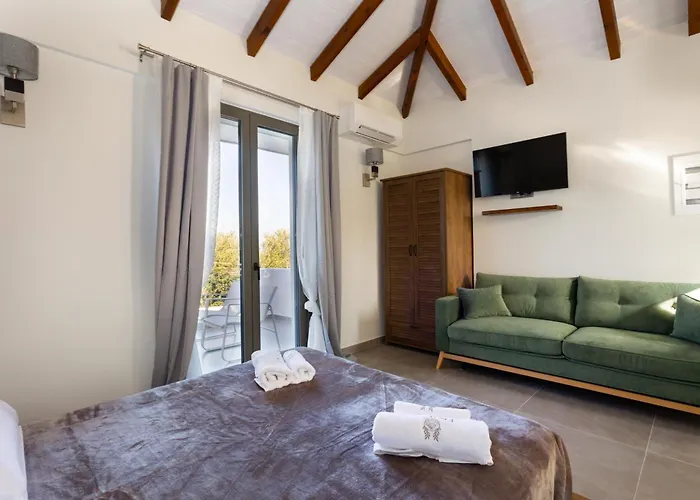 Eneos Boutique Residences - Poolside & Garden Retreats Hotel Koroni (Messinia)