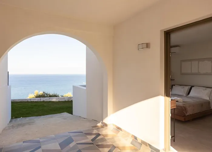 Eneos Boutique Residences - Poolside & Garden Retreats Hotel