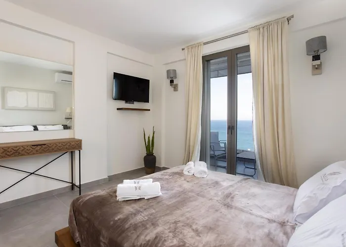 Eneos Boutique Residences - Poolside & Garden Retreats Hotel *