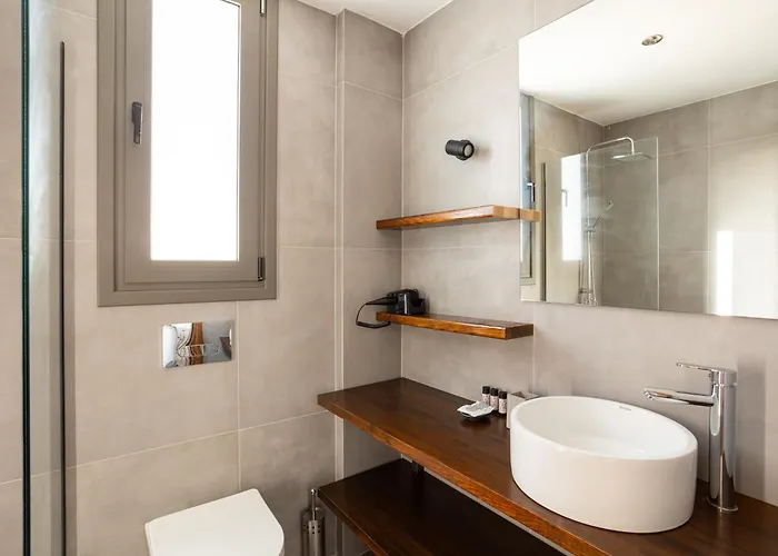 Eneos Boutique Residences - Poolside & Garden Retreats