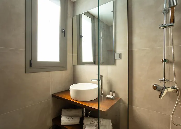 Hotel Eneos Boutique Residences - Poolside & Garden Retreats